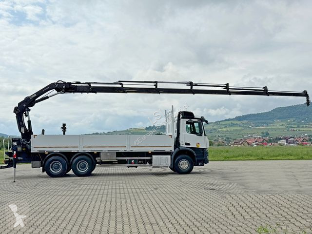 Camión Mercedes ACTROS * HIAB 211 E-6...