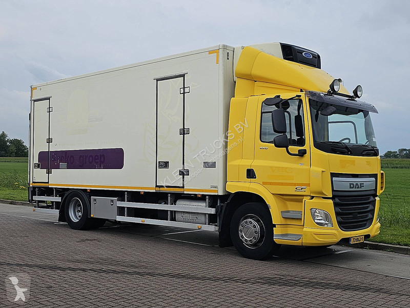 Kamion DAF 220 CARRIER LIFT DOORS