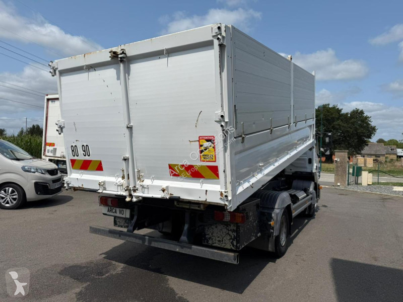 Camion Mercedes 1023