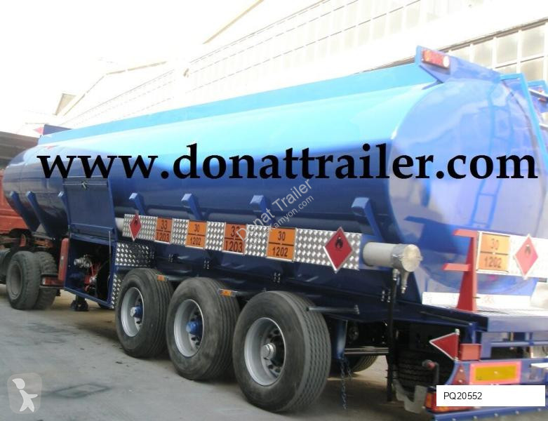 شاحنة  Tanker for Petrol Products