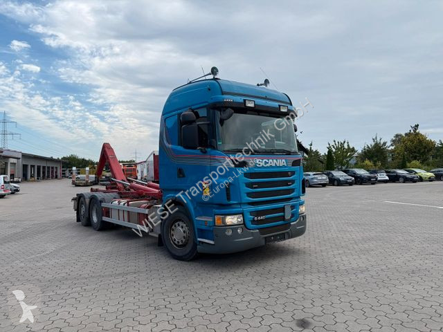 Kamion Scania 440 Abrollkipper/Hakenlift