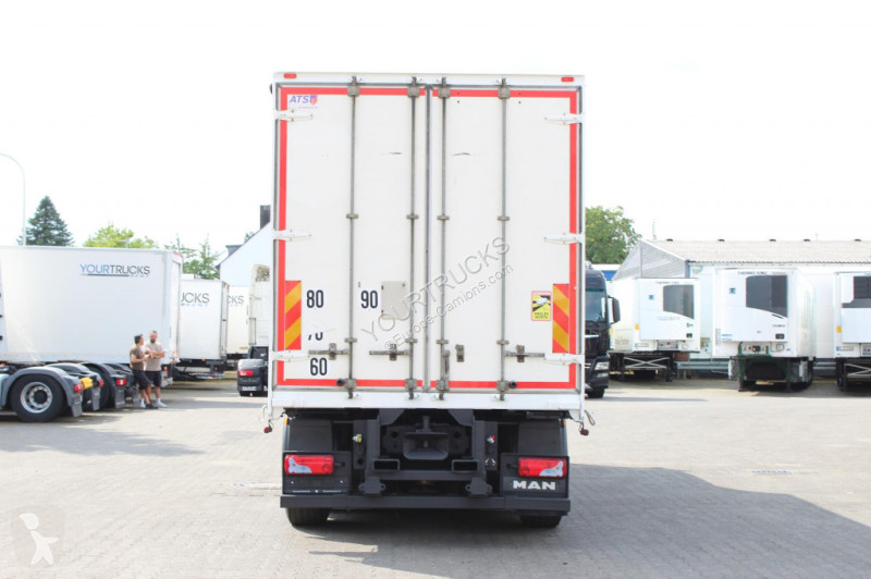 Camion MAN TGX Plane Stapleraufnahme Lenkachse AHK