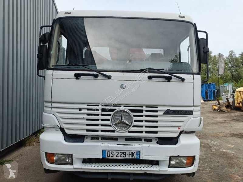 Kamion Mercedes actros truck with hydraulic...