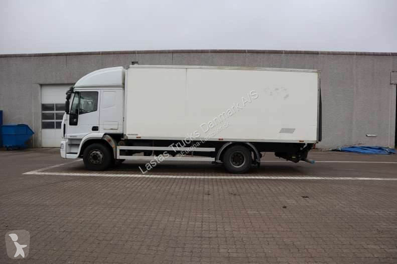 Kamion Iveco 4X2 Kasse-lift Afhentning