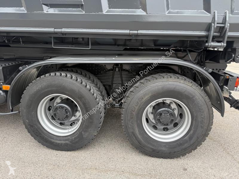 Camion Volvo 380