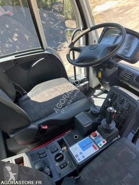 Camion Mercedes UNIMOG