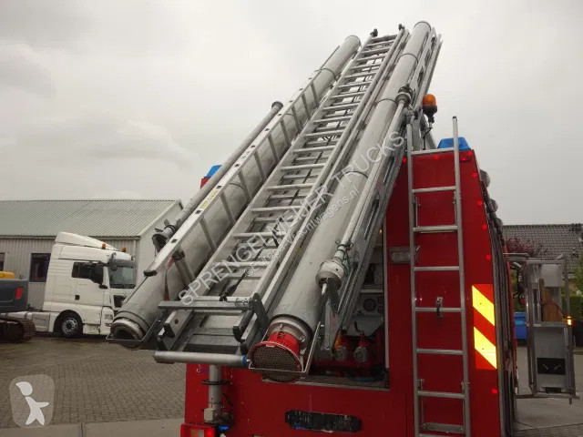 Camion Volvo 330 pk 2000 LITER WATER TANK...