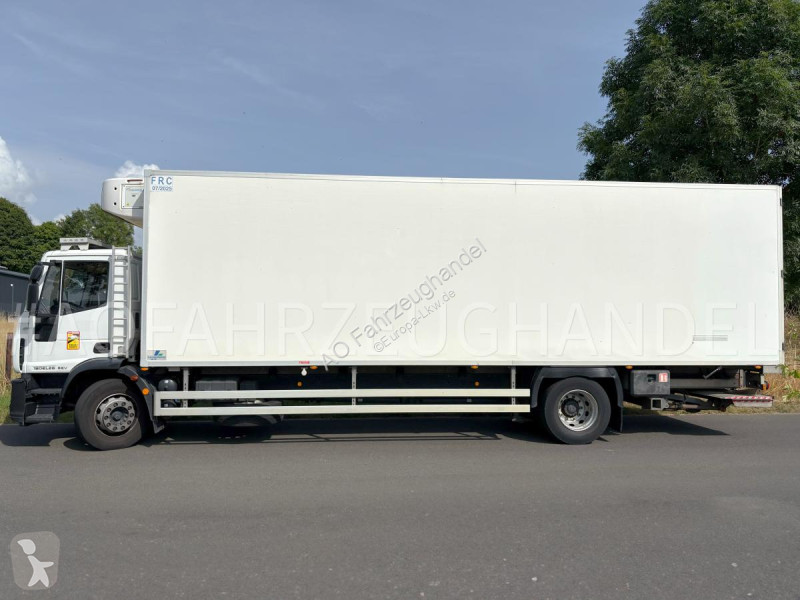 Kamion Iveco 190E28 - Carrier Supra 850 -30Grad -