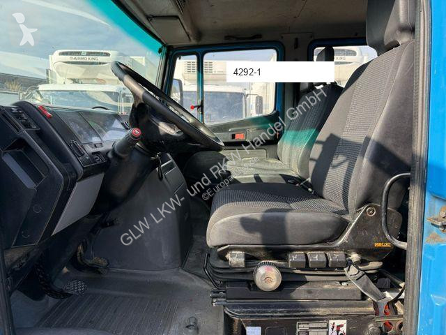 Camión Mercedes VARIO 816 D DOKA 7-Sitzer