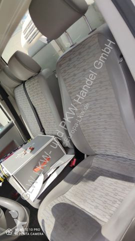 Véhicule utilitaire Volkswagen T5 Kühlkoffer...