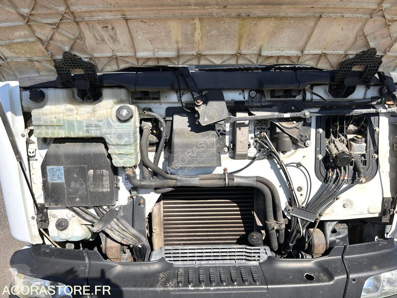 Lastbil Renault MIDLUM 220