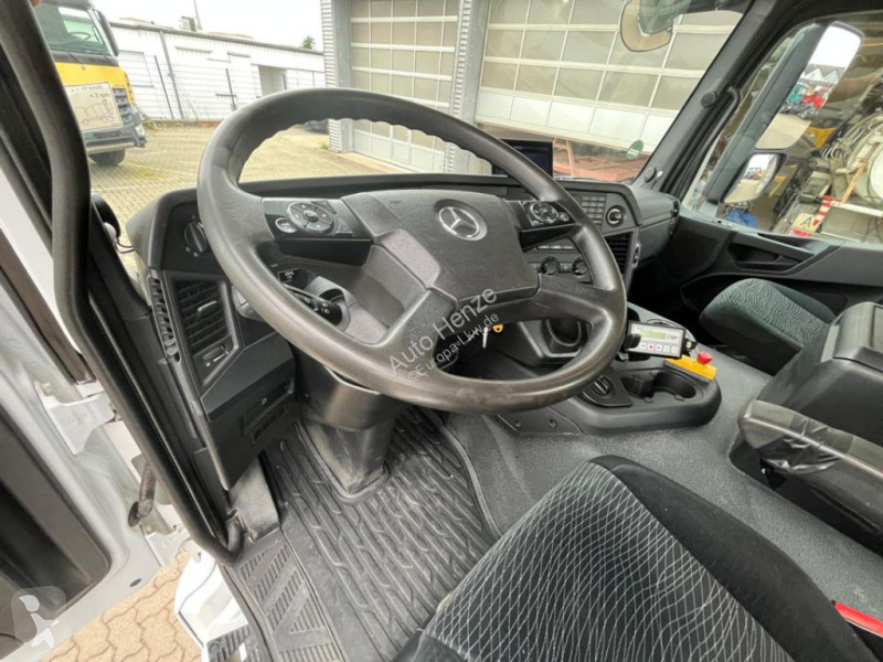 Camión Mercedes Arocs 3240 B 8x4 Betonmischer...