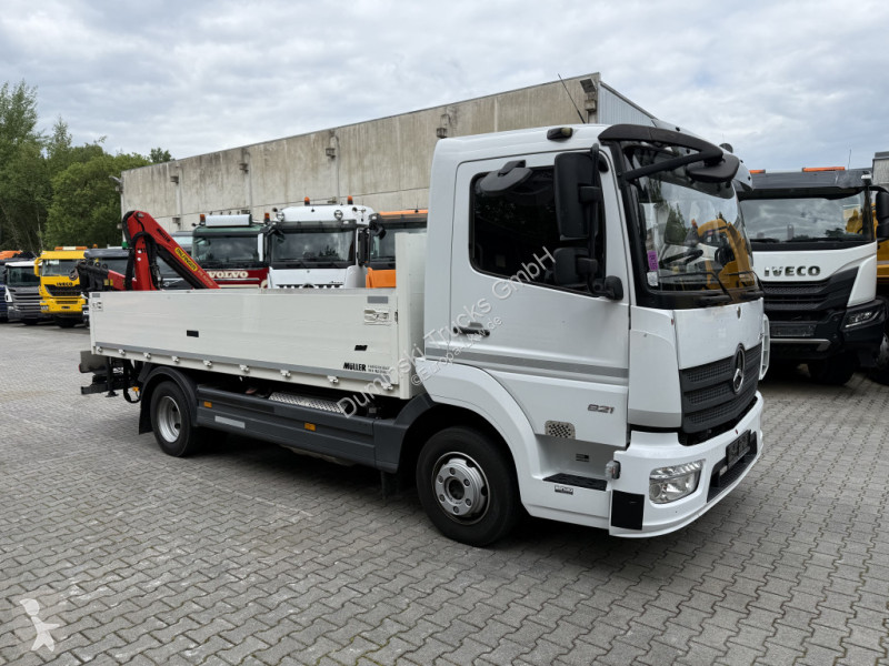 Kamion Mercedes 821 Kran Palfinger PK4200