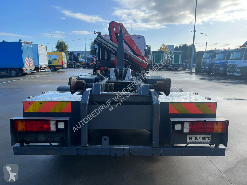 Vrachtwagen Mercedes 1218
