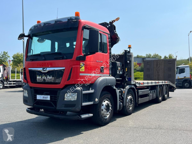 Camion MAN 35.360 8x2 porte engins