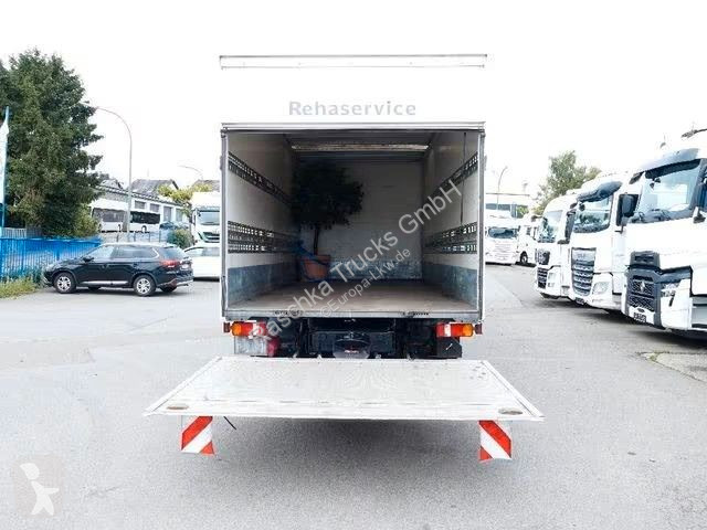 Kamion Mercedes 816 Koffer*Schaltgetriebe*LBW*