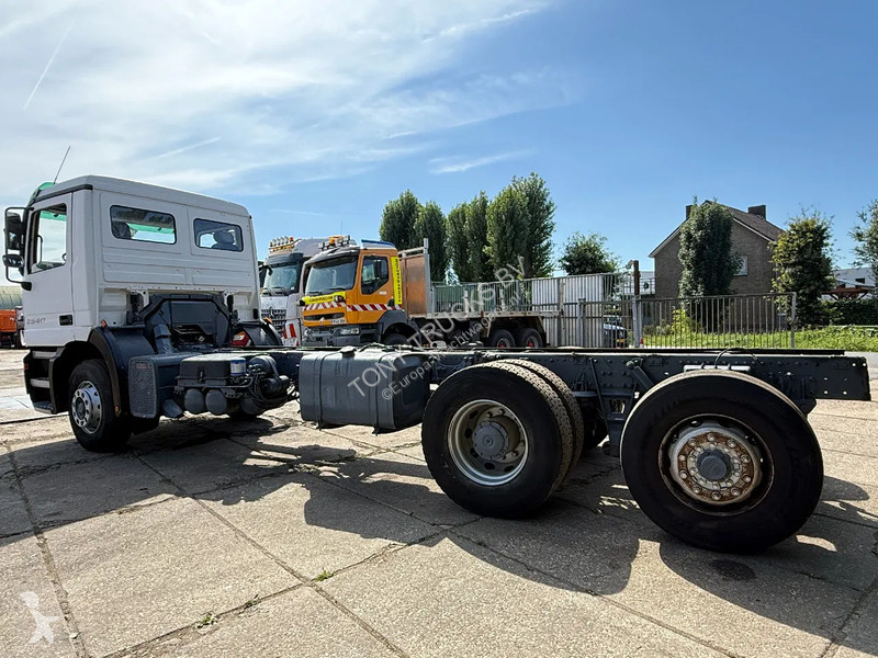 Camión Mercedes 2540 V6 6X2 Chassis Spring/Air...