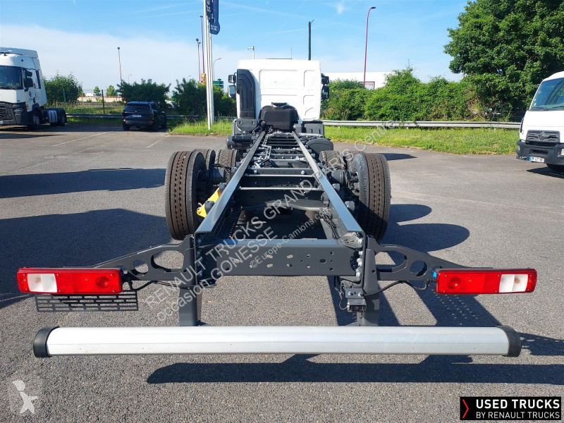 Camion Renault D Wide