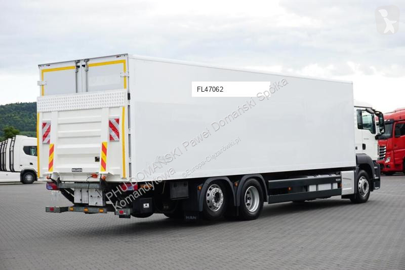 Lastbil MAN TGS / / EURO 6 / KONTENER + WINDA /...