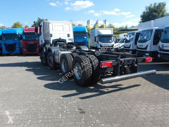 Camion Iveco T-Way AD410T54 8X4 Radstand.4250mm...