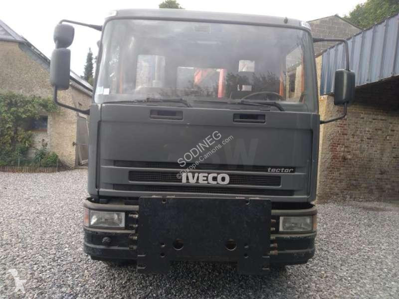 Camion Iveco  GRUE TECTOR 130E18