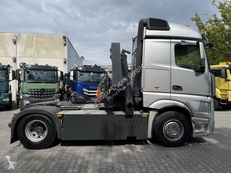 Cabeza tractora Mercedes 1842LS Kran HMF 2020...