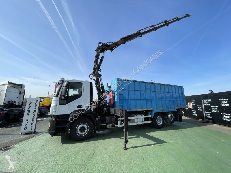 Camion Iveco  + Grua