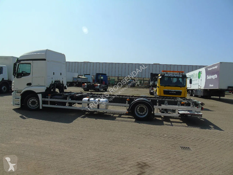 Camion Mercedes 1924 + lift + euro 6