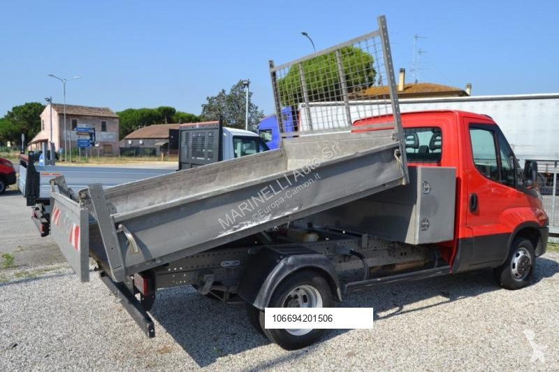 Véhicule utilitaire Iveco 35C13 2.3 CASSONE...