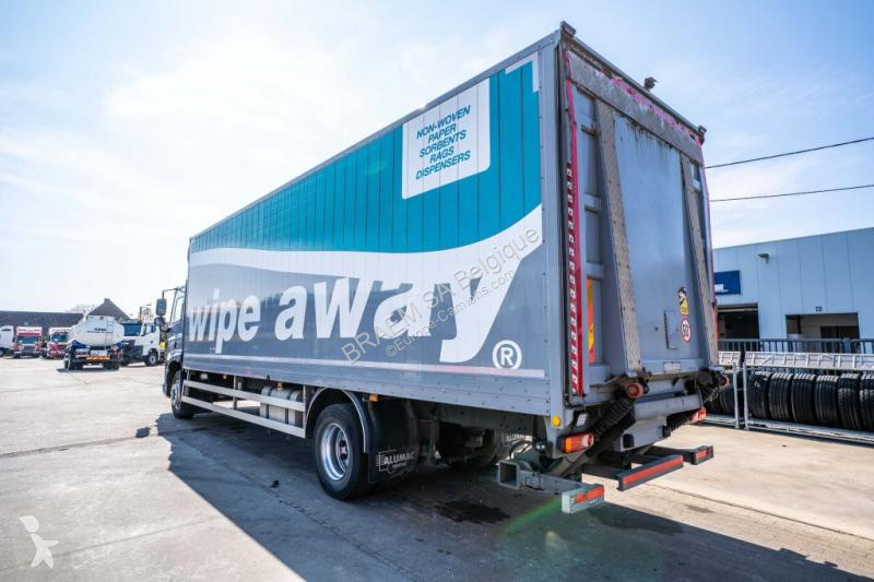 Camion DAF 260 (19T) + DHOLLANDIA 2.5T.