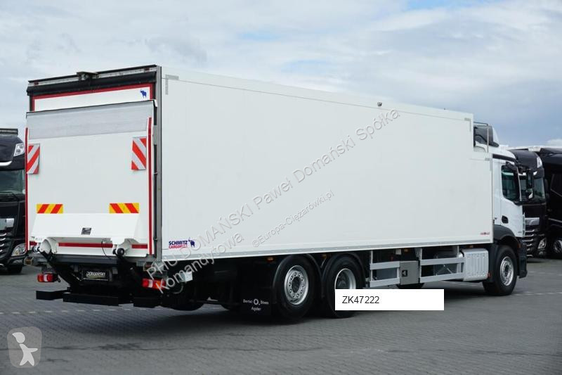 Kamion Mercedes ANTOS / / EURO 6 / CHŁODNIA +...