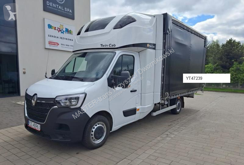 عربة نفعية Renault