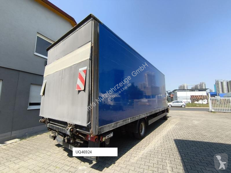 Vrachtwagen MAN LE 10.220 Koffer Euro 3 4x2...