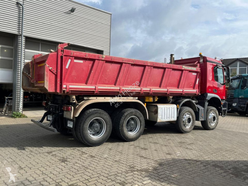 شاحنة Mercedes Arocs 4143 8x4 4-Achs Kipper...