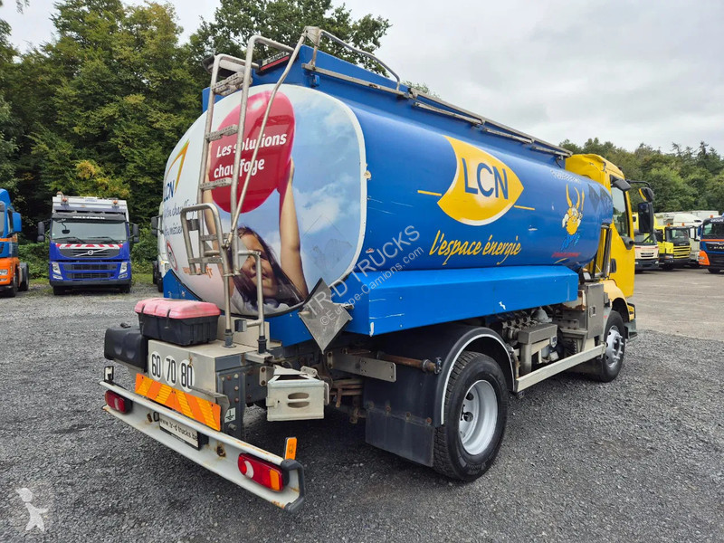 شاحنة Renault 220 10500L FUEL / CARBURANT - 4...