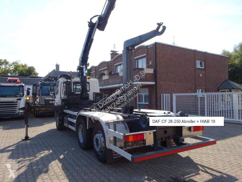 شاحنة DAF 28-250 CF Abroller + HIA B195-3 Kran