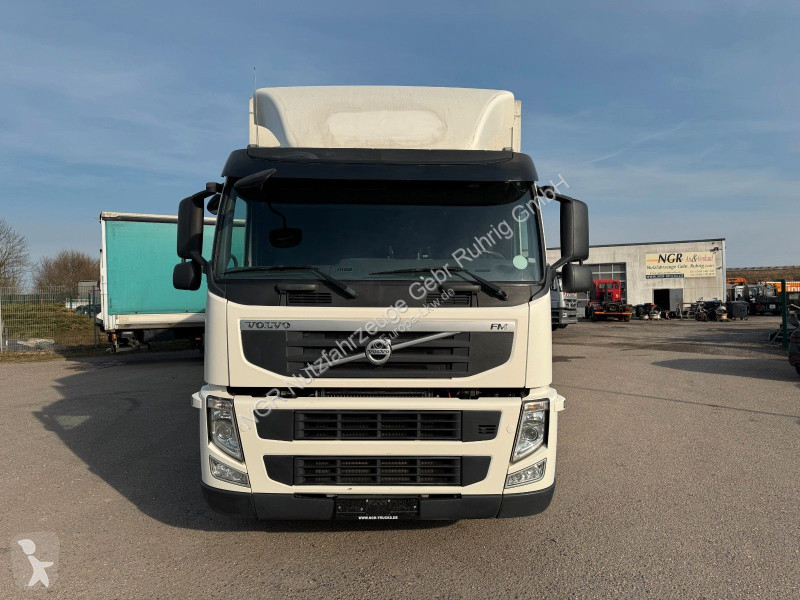 شاحنة Volvo 6X2 Kühlkoffer mit Carrier Diesel...
