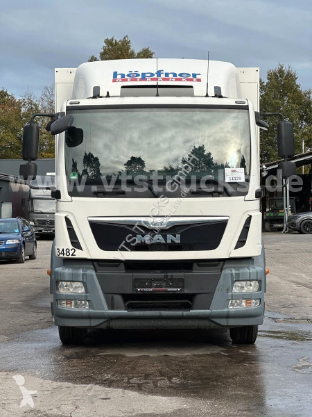 شاحنة MAN 22.250 Getränkewagen mit Ladebordwand...