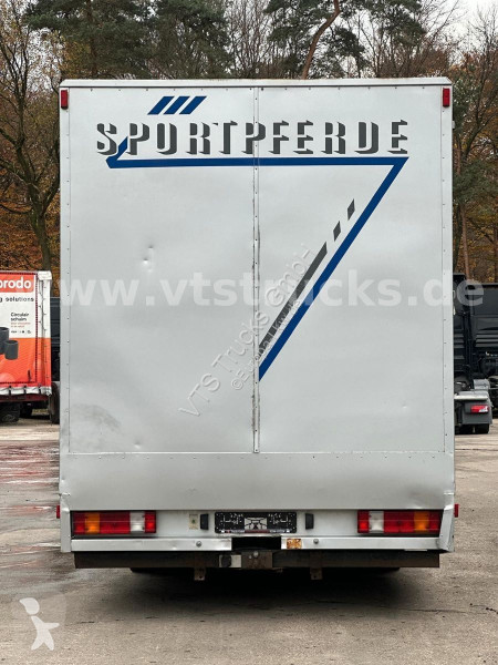شاحنة Mercedes 4x2 4Pferdetransporter