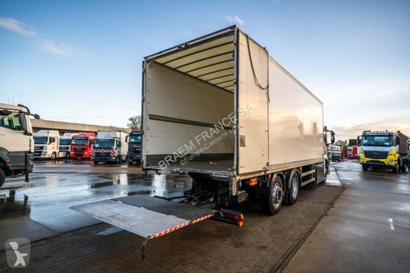 شاحنة Iveco  STRALIS 400 CNG +DHOLLANDIA
