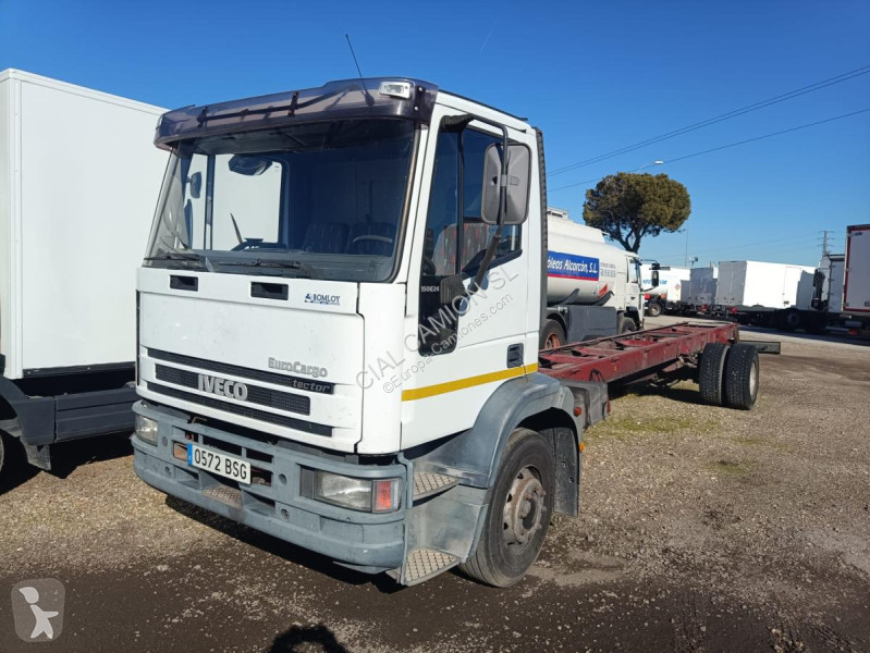 شاحنة Iveco  150 E 24