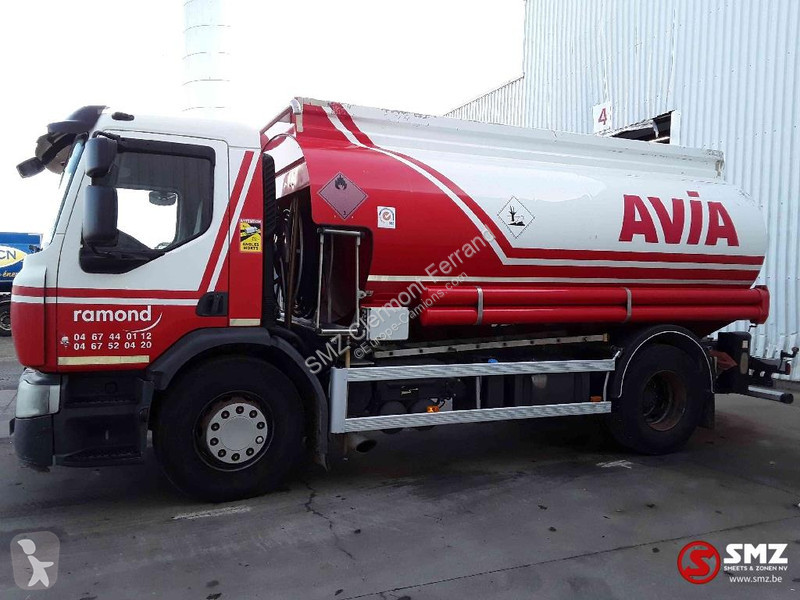 شاحنة Renault 280 14000L 5 comp