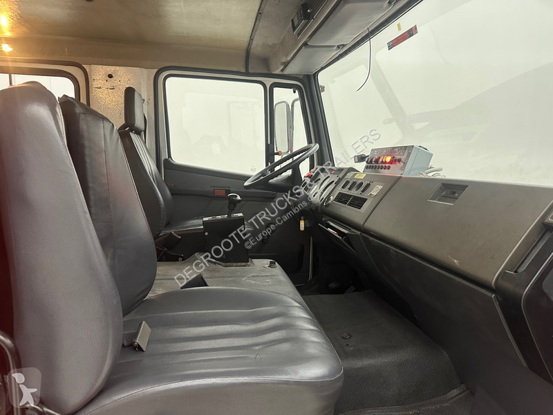 شاحنة Mercedes 1124