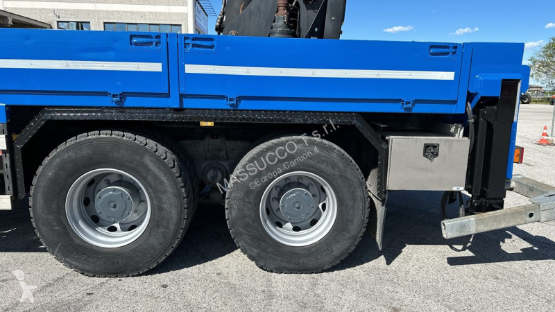 Vrachtwagen Iveco 410