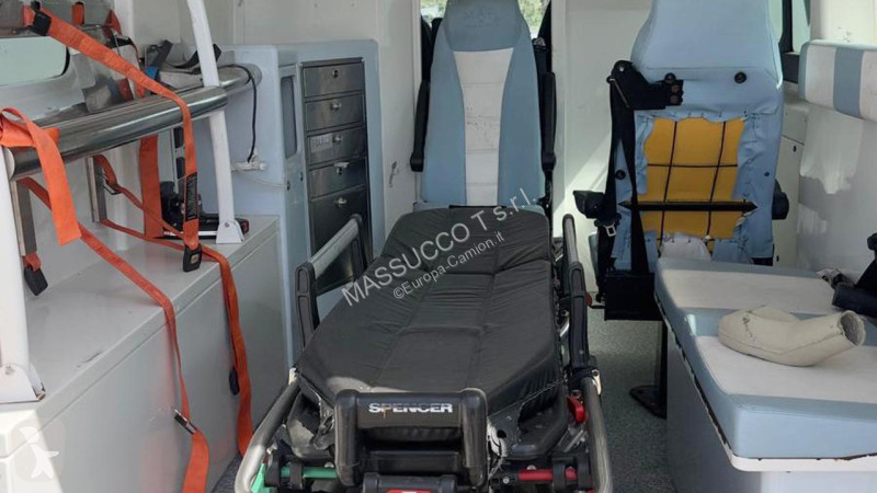 شاحنة Fiat DUCATO AMBULANZA