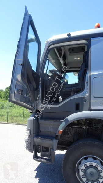 شاحنة Mercedes 3351 6x6