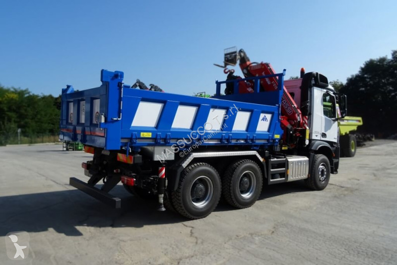 شاحنة Mercedes 3348K - 6X4