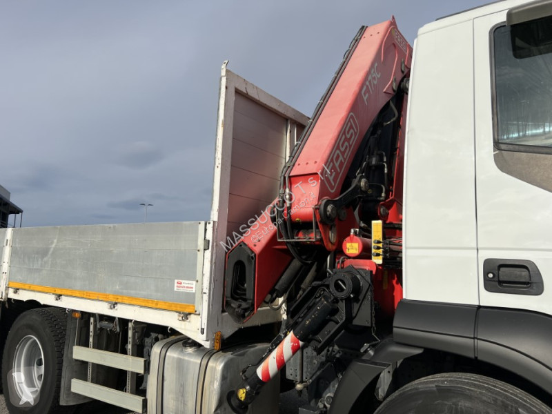 شاحنة Iveco 350 6X2