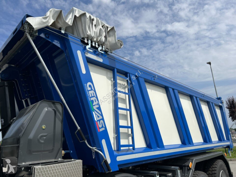 شاحنة Volvo FMX 500  8X4