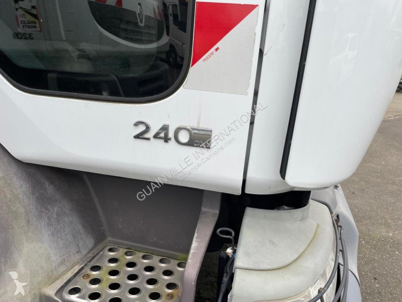 شاحنة Renault 240.13 DXI